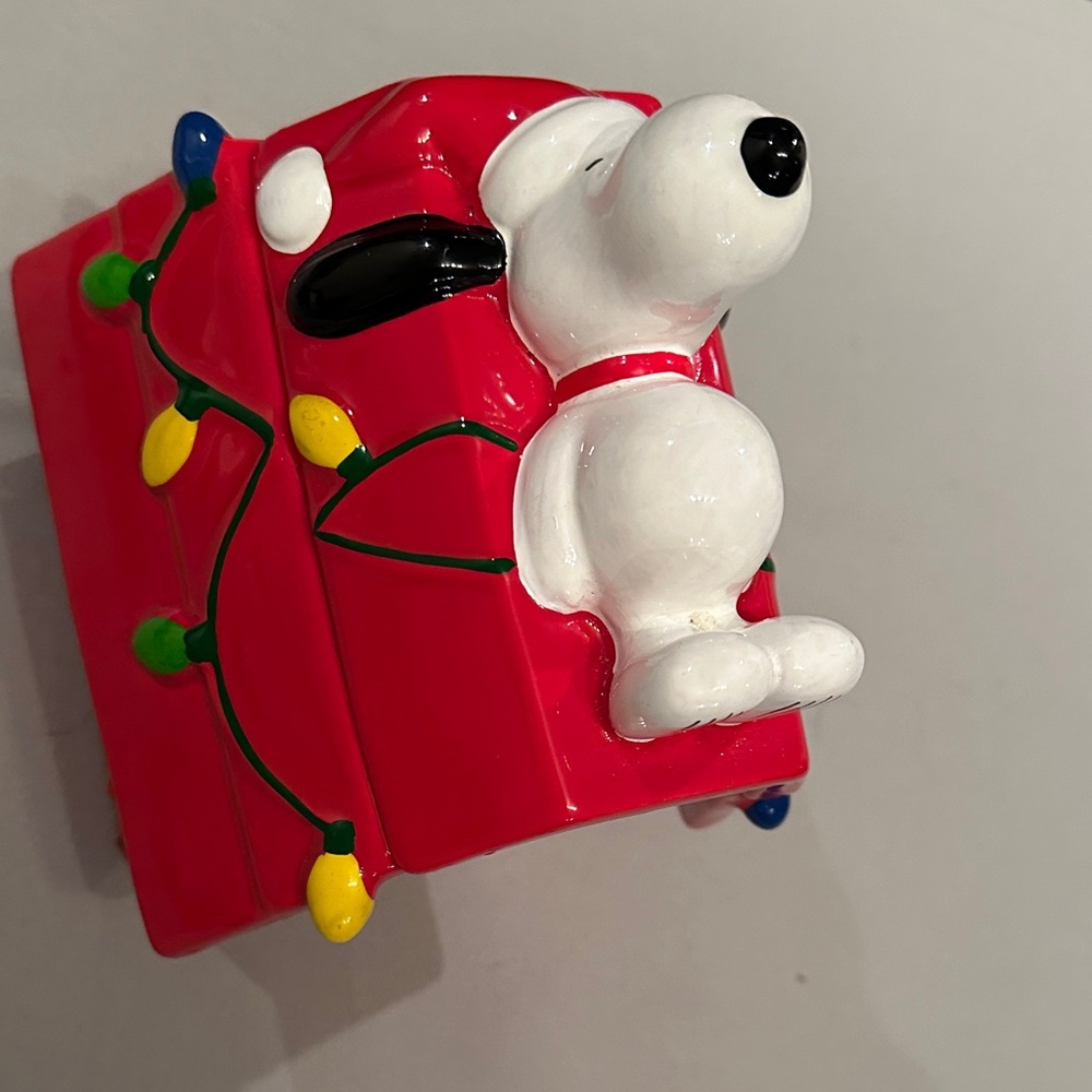 Peanuts Red Holiday Decor with Snoopy and Lights